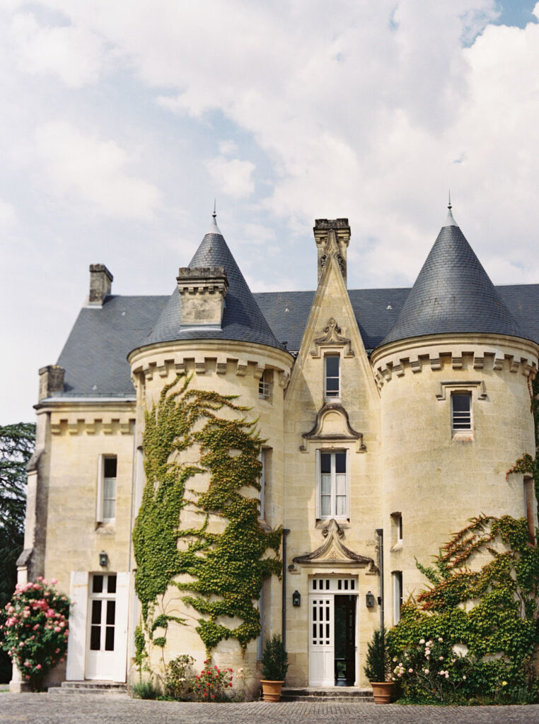 An outside photo of Château Le Petit Verdus